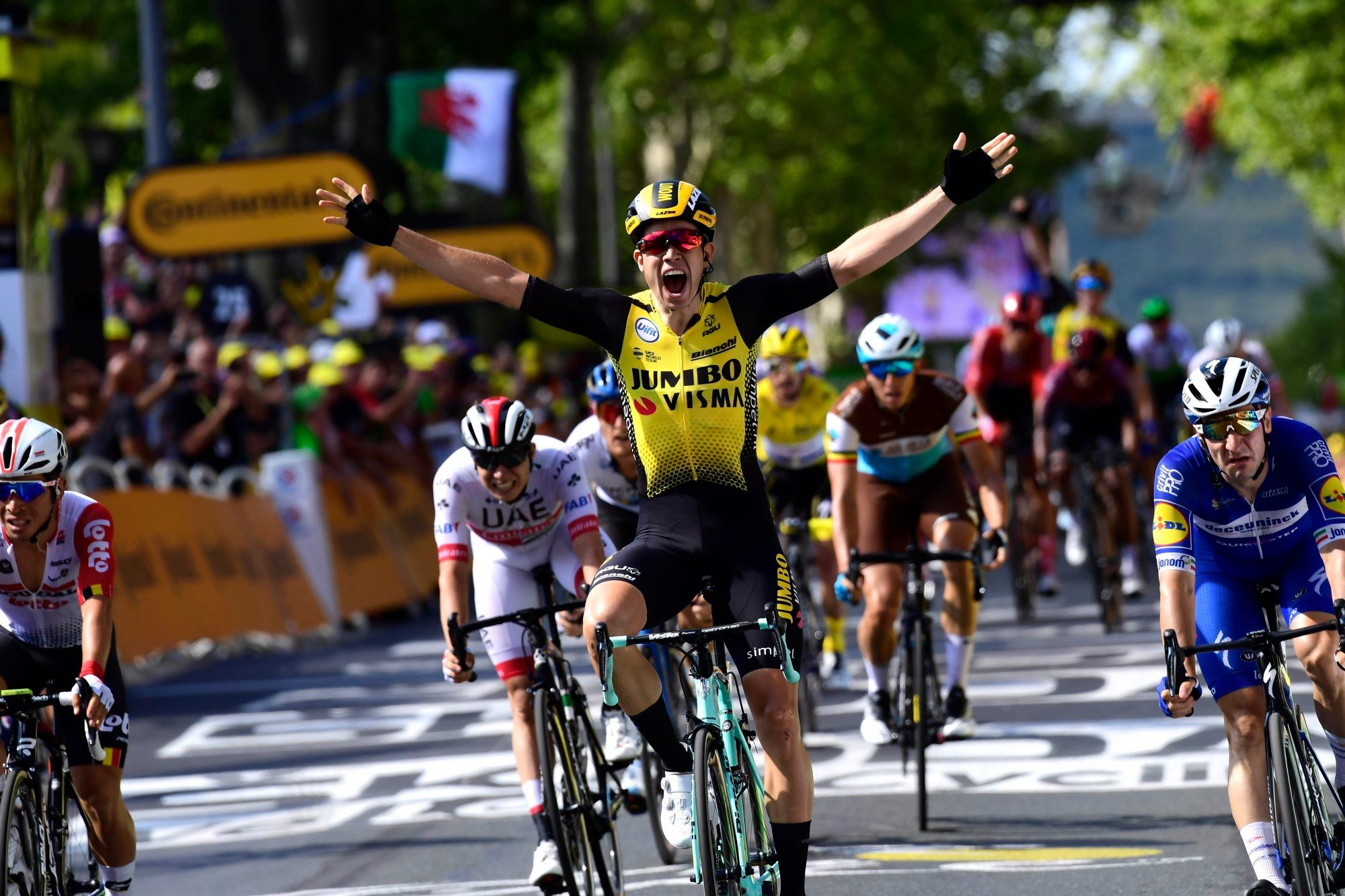 Wout Van Aert şi Matheiu van der Poel se vor înfrunta de cinci ori în Cupa Mondială