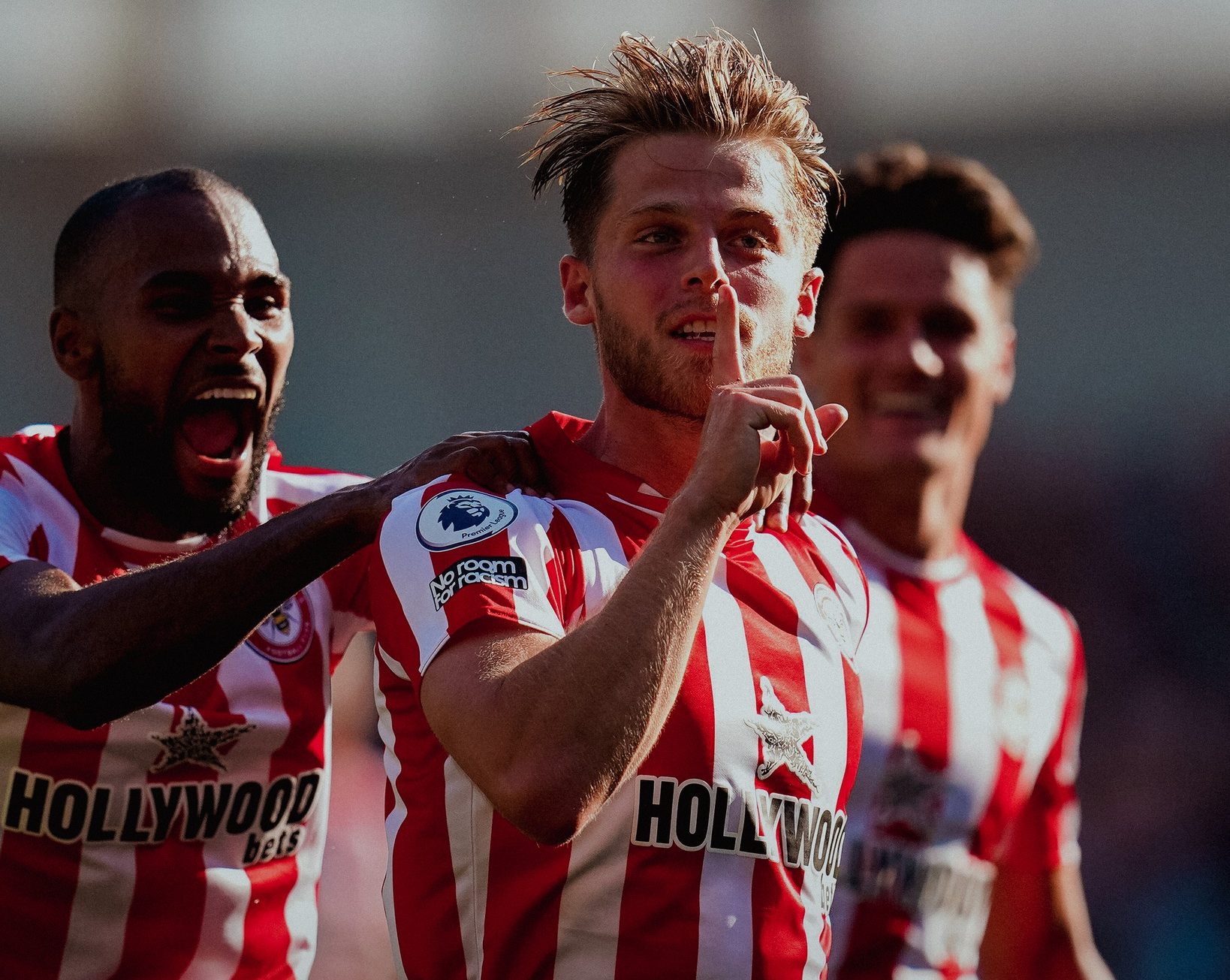 Manchester United a fost umilită de Brentford. "Diavolii" au început